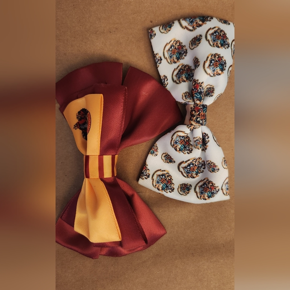 T.M.Lewin Burgundy and White Crest Bow Ties
